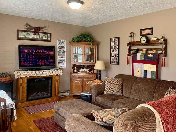 3rd image of 145 Township Road 1097