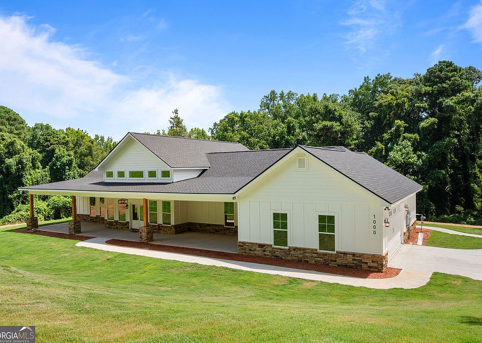 1st image of 1000 Foxcroft Dr