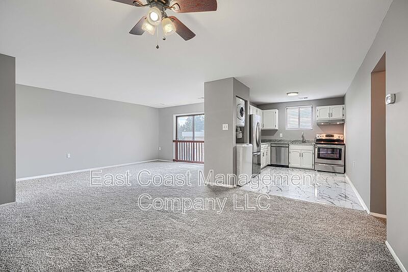 1st image of 3928 Rolling Rd #10