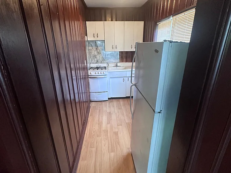 2114 E Landis Ave #11 — Photo 4