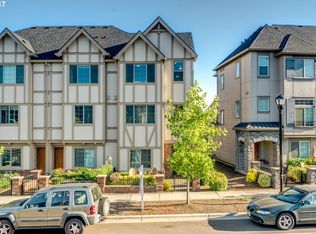 29051 SW Costa Cir W, Wilsonville, OR 97070