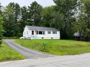 51 Taylor St, Lincoln, ME 04457