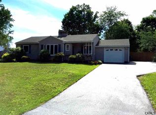 27 Glen Ter, Glenville, NY 12302