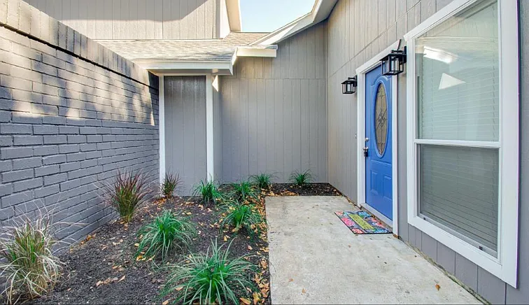 3 bed, 2157 sqft, $3,000 — Photo 3
