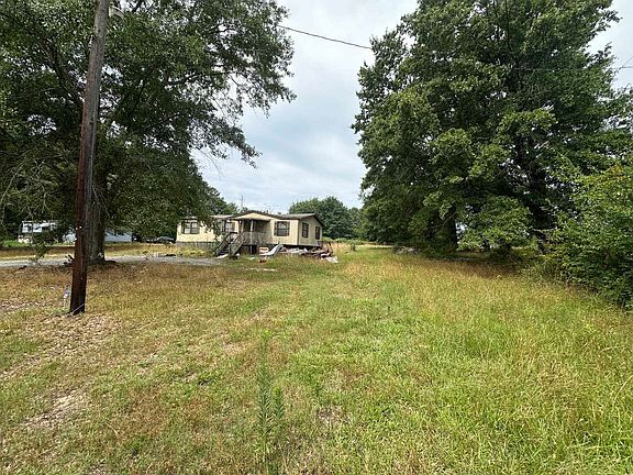 2nd image of 131 Horseshoe Cir