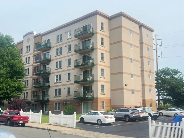 79 Waite Street Ext APT 61, Malden, MA 02148
