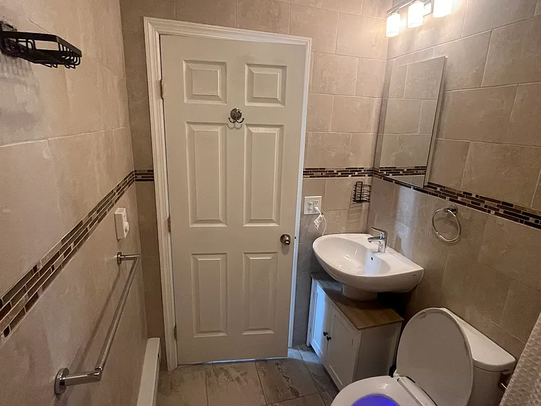117 N 21st St #2-R — Photo 10