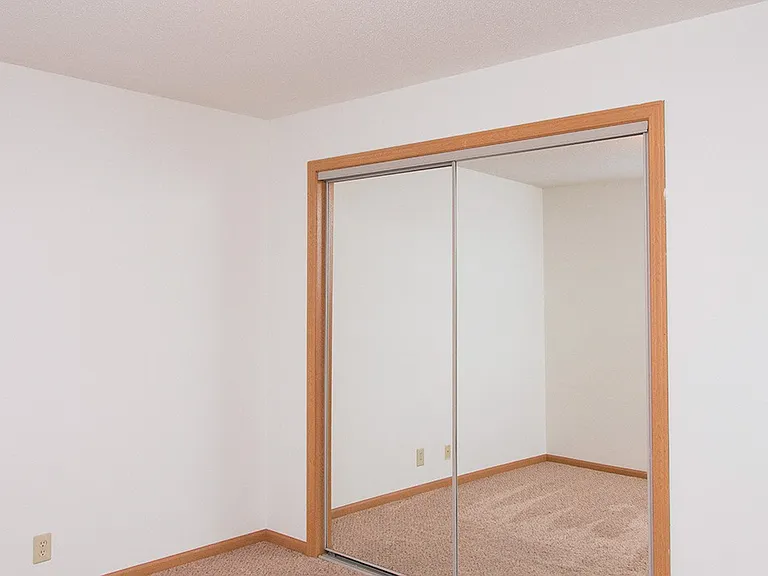 Northridge Heights Apartments — Photo 186