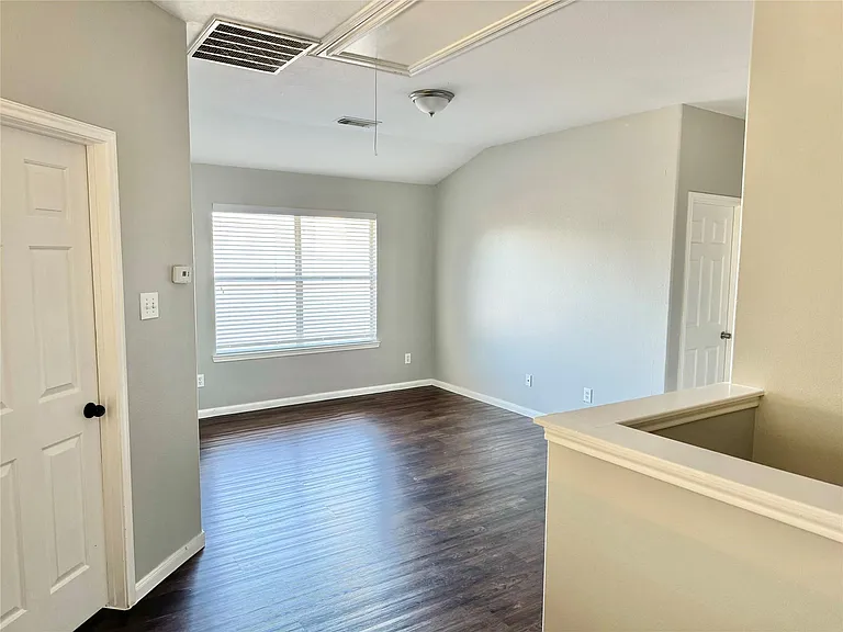 2911 Silver Shore Ln — Photo 9