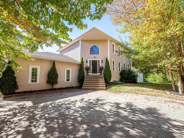 9 Haliburton Cres, Stillwater Lake, NS B3Z 1P1