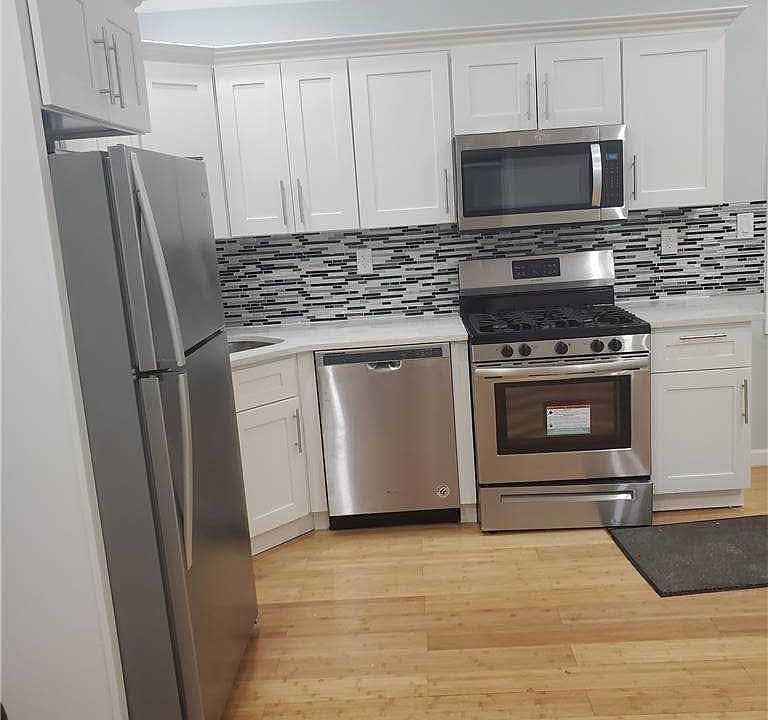 1st image of 11128 159th St Floor 2