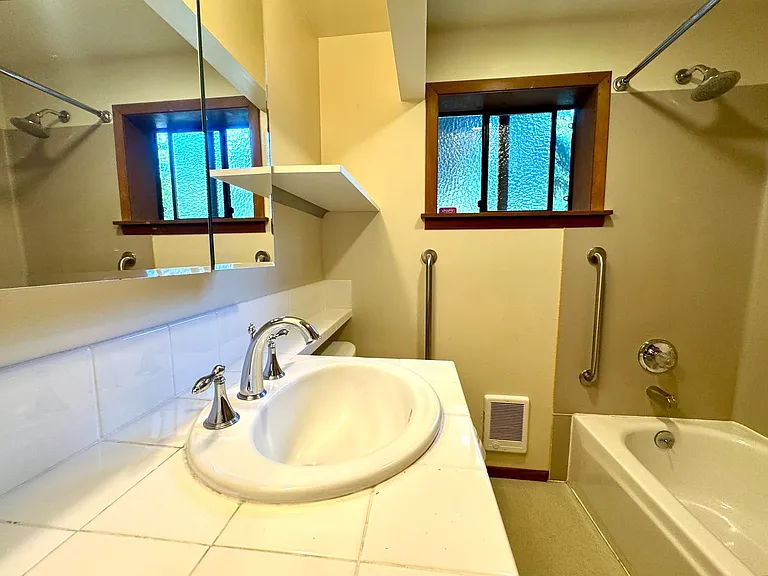 13807 Silven Ave NE #A — Photo 17