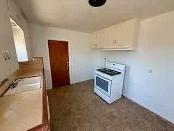 4th image of 7375 Waite Dr