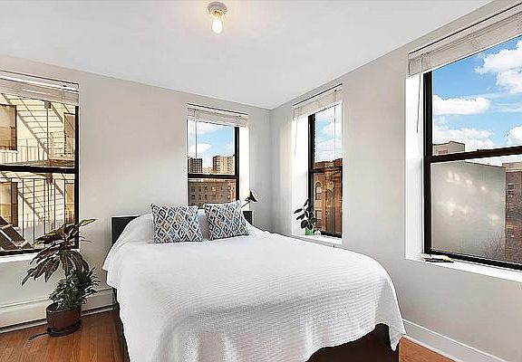 4th image of 305 W 150th St APT 512