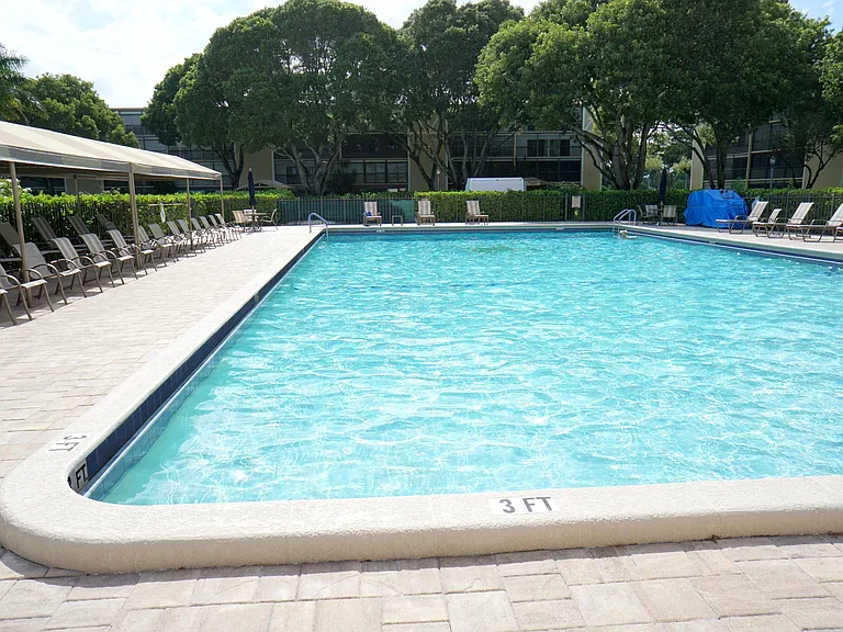 7286 Huntington Ln #306 — Photo 38