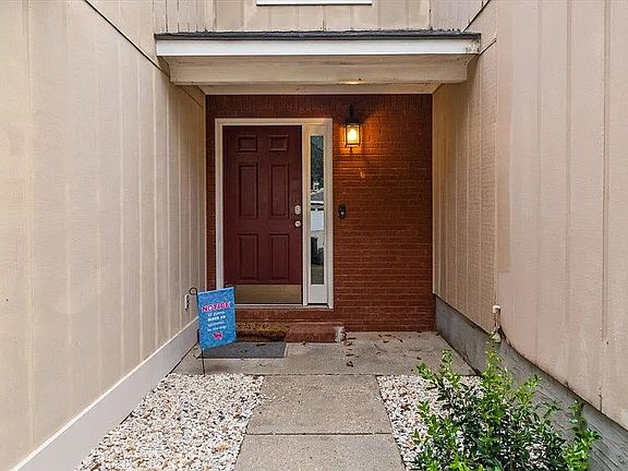 5th image of 109 Woodrun Dr