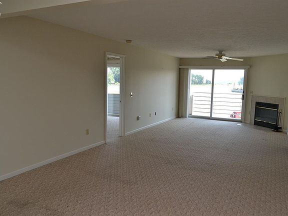 5th image of 138 Marina Point Dr