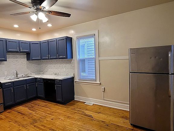 3rd image of 8538 S Kingston Ave #1
