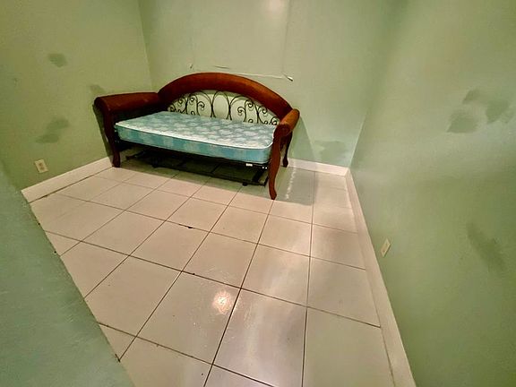 4th image of 1419 W Fernlea Dr