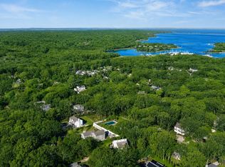 24 Harbor View Ave, East Hampton, NY 11937