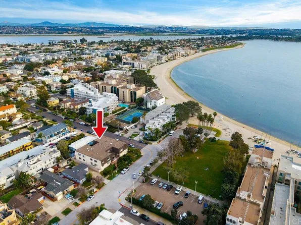 4051 Fanuel St APT 8, San Diego, CA 92109