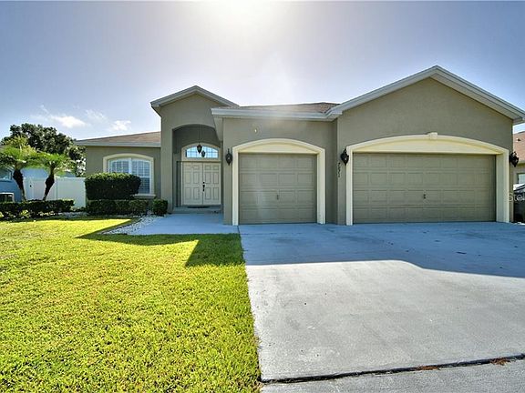 2nd image of 7871 Princeton Manor Cir