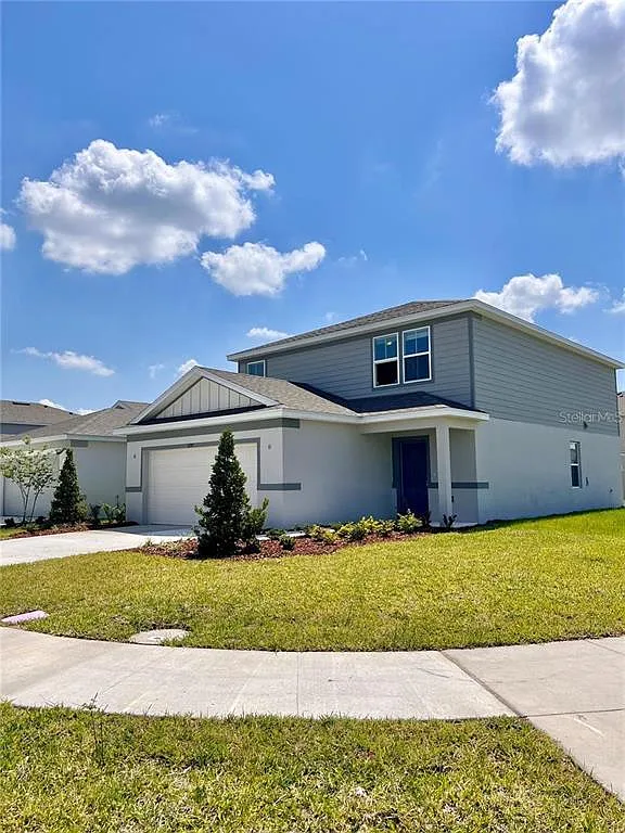 4 bed, 3.0 bath, 2207 sqft, $2,700 — Photo 2