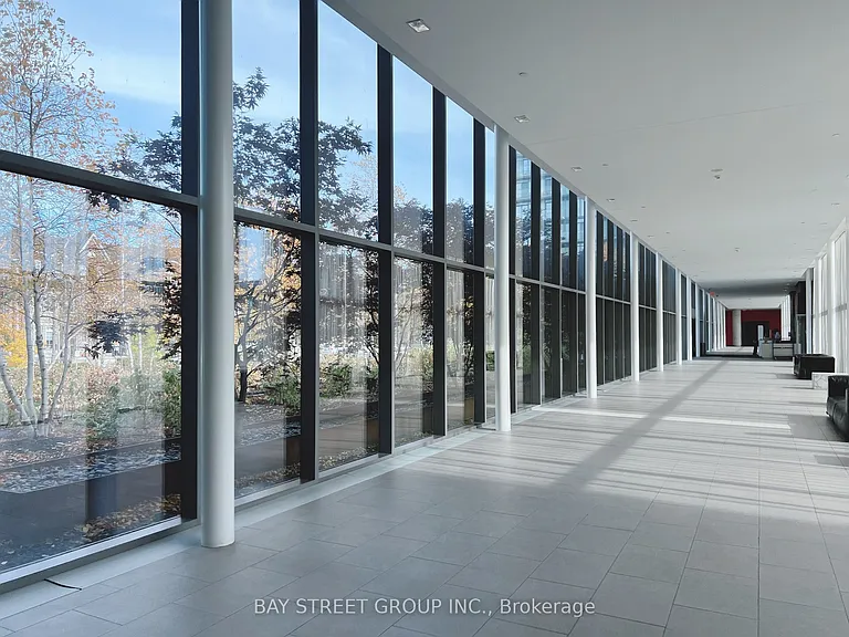 105 The Queensway #1008 — Photo 23