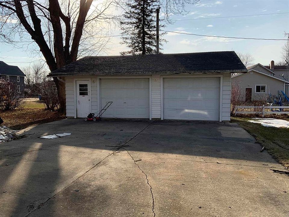 209 S Chestnut Ave, New Hampton, IA 50659 MLS 20223888 Zillow