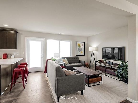 4th image of 10747 187th Street Ct E