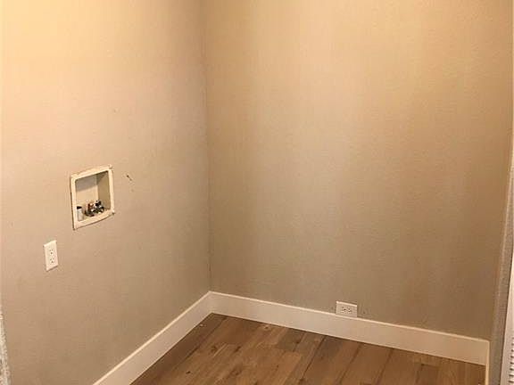 5th image of 4805 Vista Flora Way
