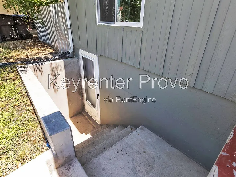 1304 E 520 South St — Photo 23