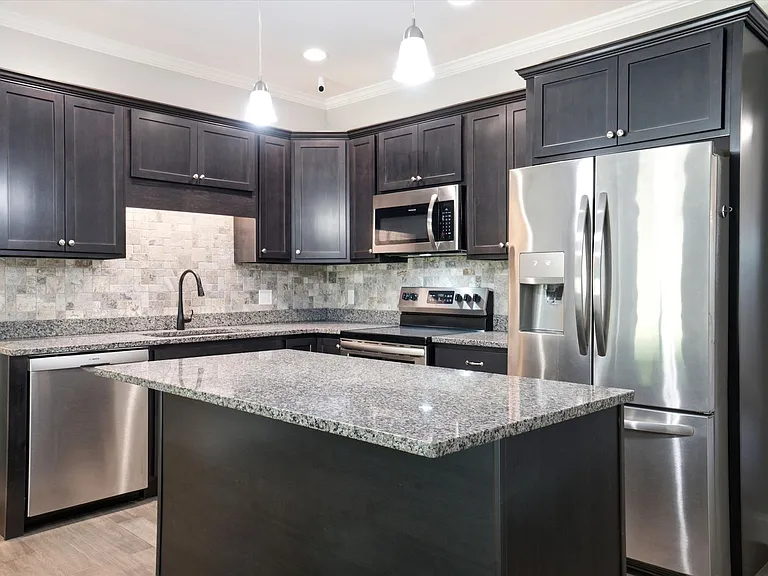 34 Callaway Dr #4 — Photo 3