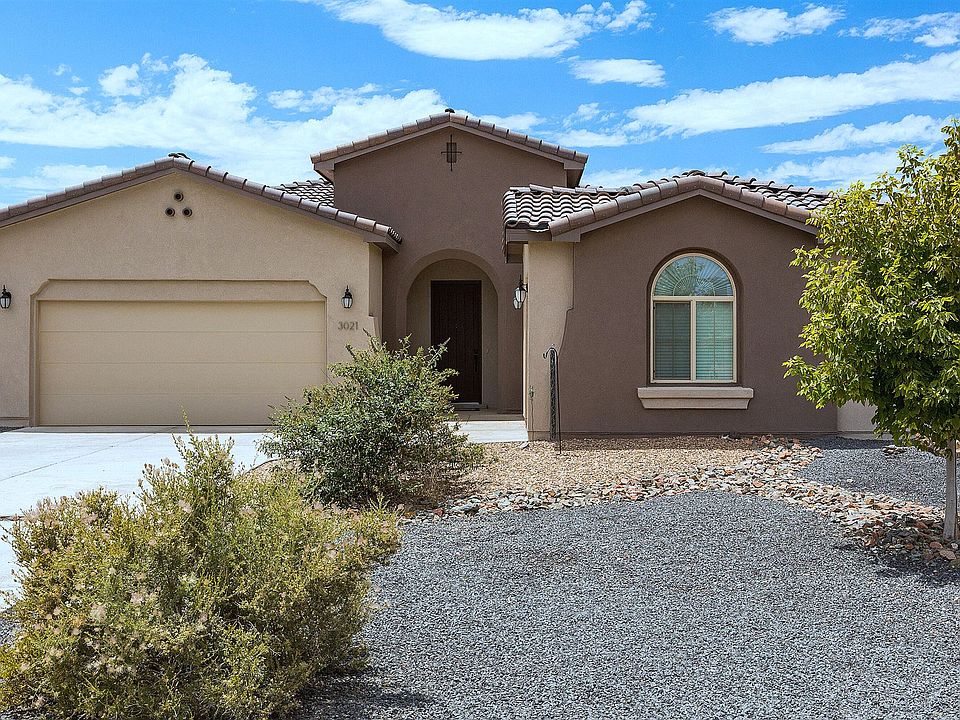 1st image of 3021 Vatapa Rd NE