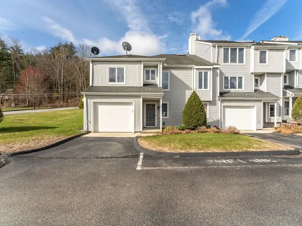 257 Sabin St APT 15, Putnam, CT 06260