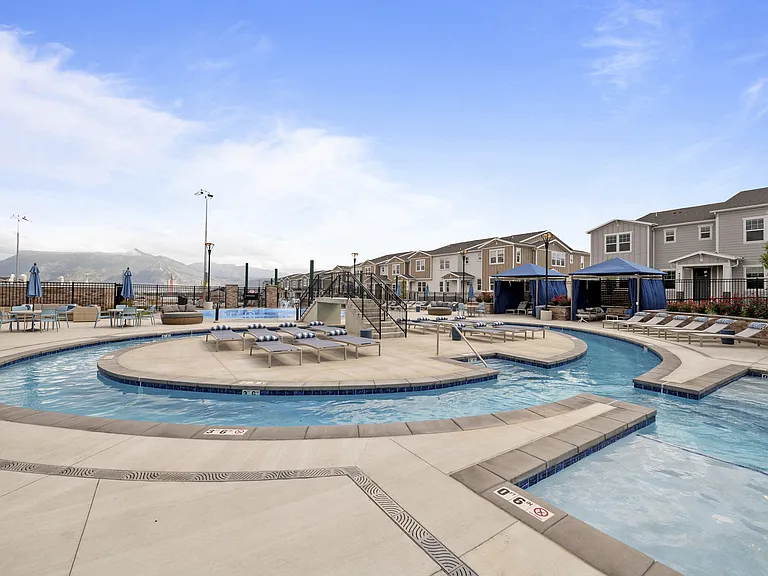 Viviano at Riverton — Photo 78