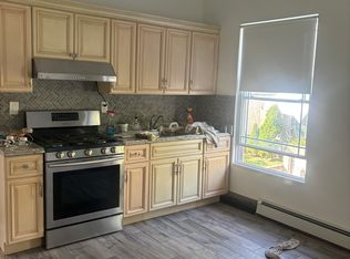 190 Daniel Low Ter, Staten Island, NY 10301
