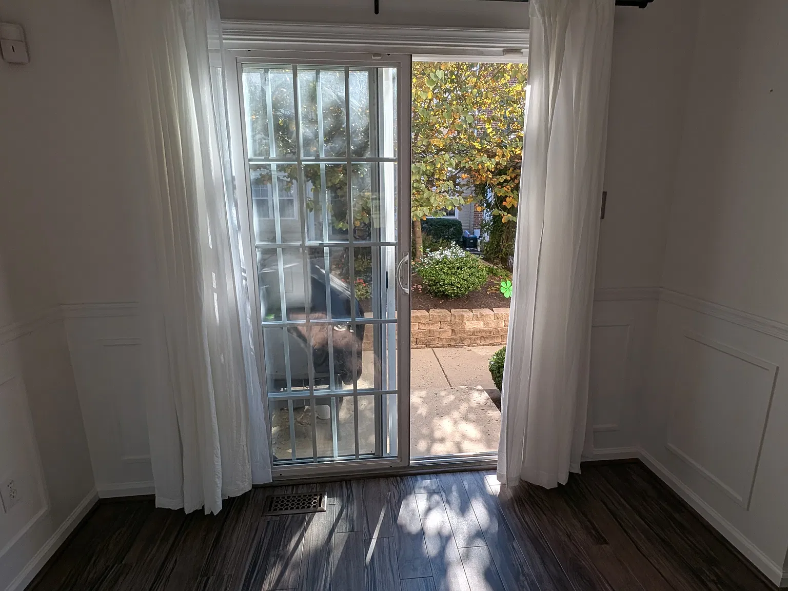 2 bed, 1305 sqft, $2,400 — Photo 4
