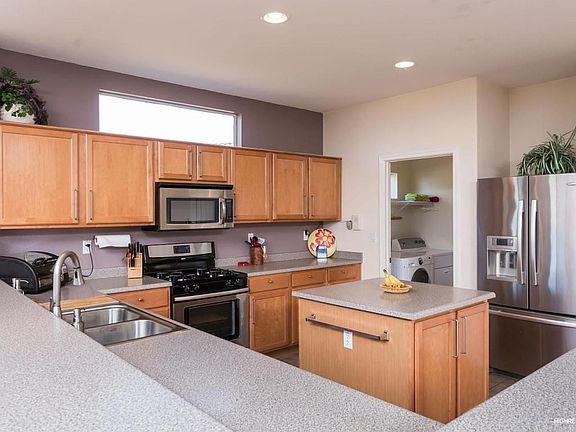 5th image of 15748 W Camelot Ct