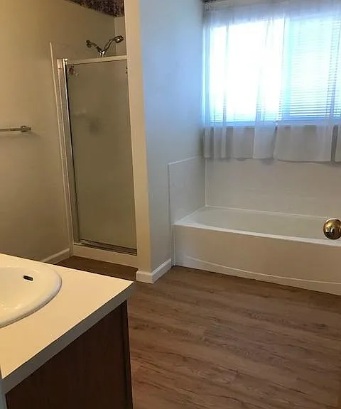 455 Widick St — Photo 7