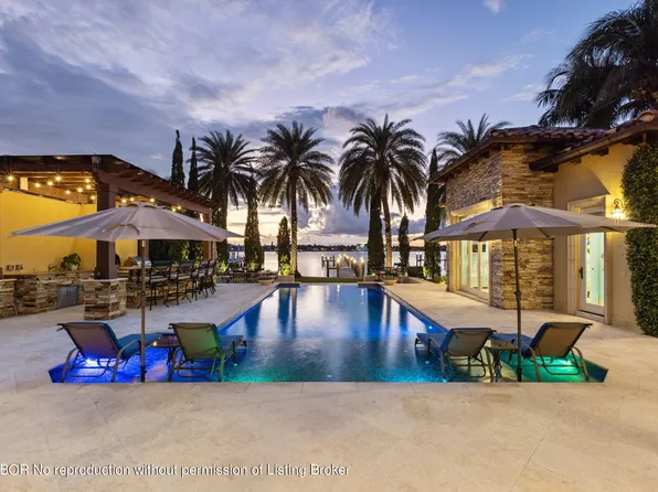 1125 N Atlantic Dr, Lantana, FL 33462