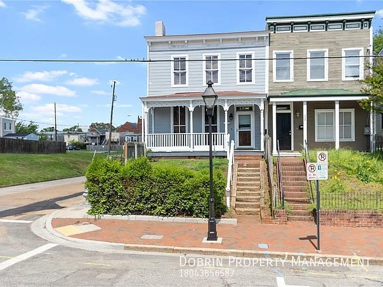 1322 W Clay St — Photo 13