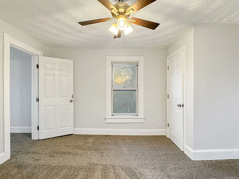 2728 E Virginia Beach Blvd — Photo 19