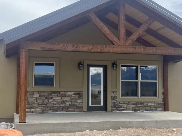 200 Fox Trl, Silver Cliff, CO 81252