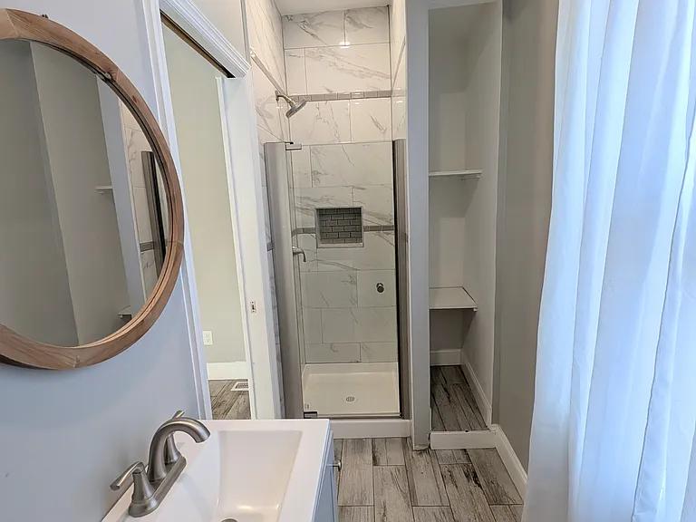 1744 Kings Hwy — Photo 2