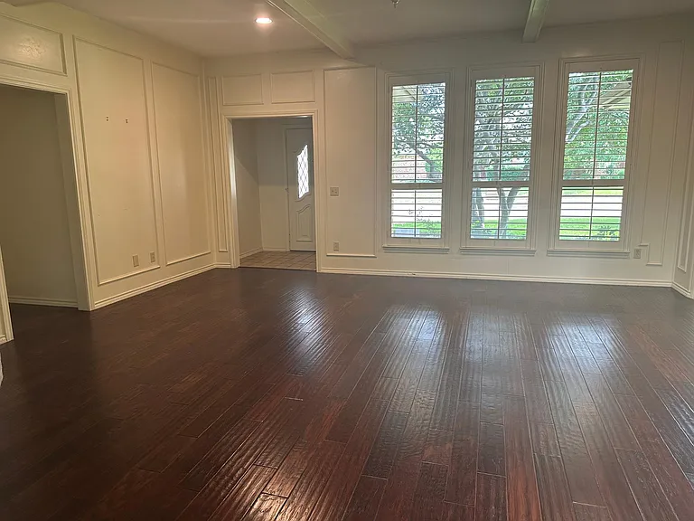 2113 Evergreen Dr — Photo 4
