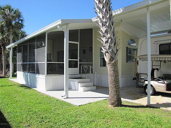 2nd image of 275 Plantation Dr