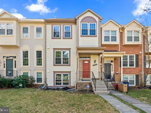 8640 Delcris Dr, Montgomery Village, MD 20886