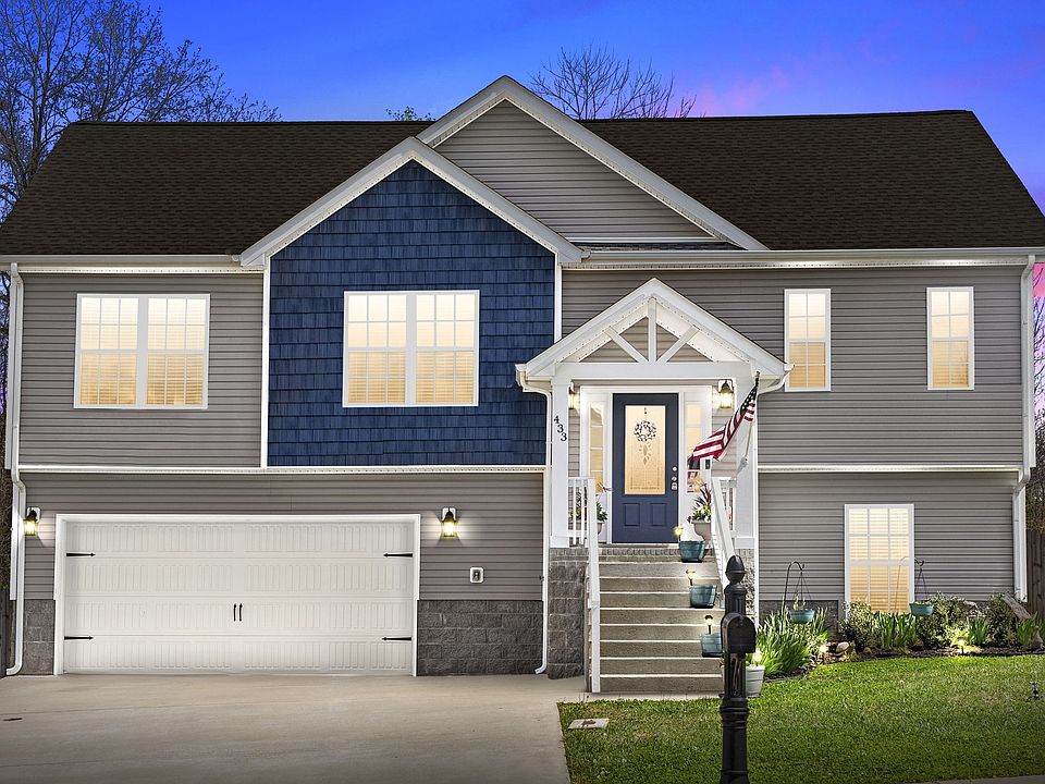 1st image of 433 Woodtrace Dr