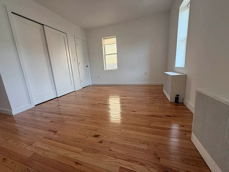 319 Fenimore St #2 — Photo 10